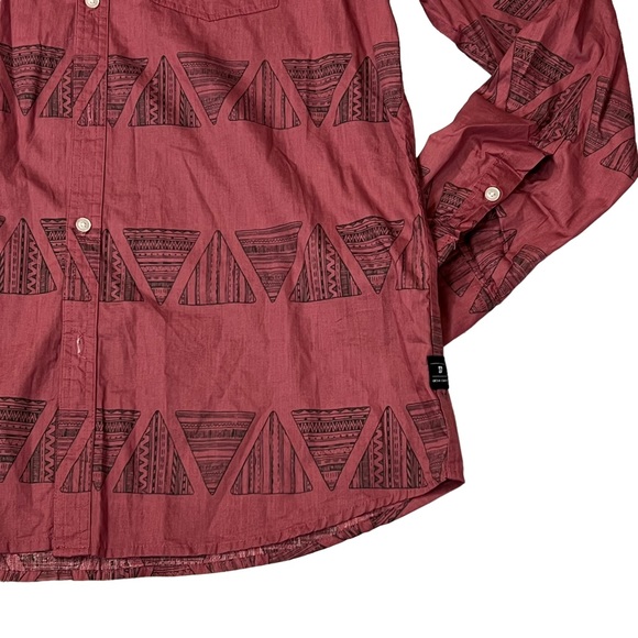 Ocean Current Button Up Red Long Sleeve Collared Geometric - Picture 10 of 11